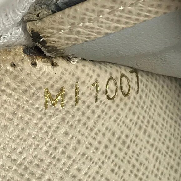 LOUIS VUITTON M95389 Monogram-Dante Portefeuille-Sara 2-fold Long Wallet - Picture 11 of 16